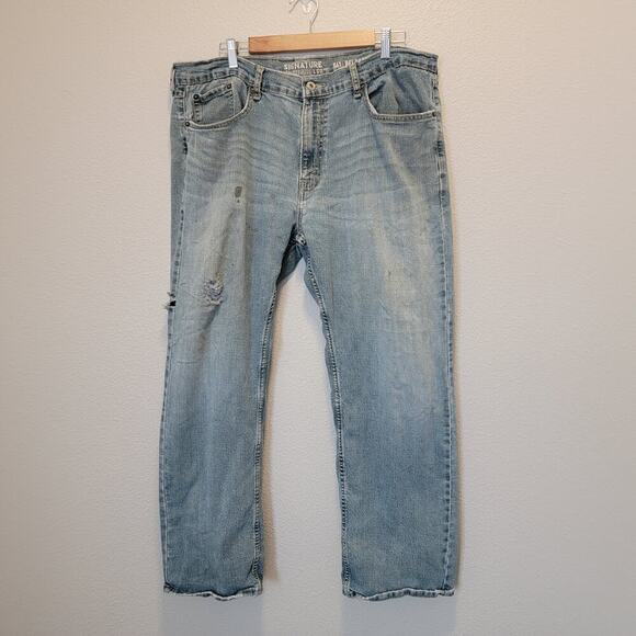 Levis Signature Destroyed Denim Jeans Authentic Wear 38X30 #126 - Picture 3 of 12